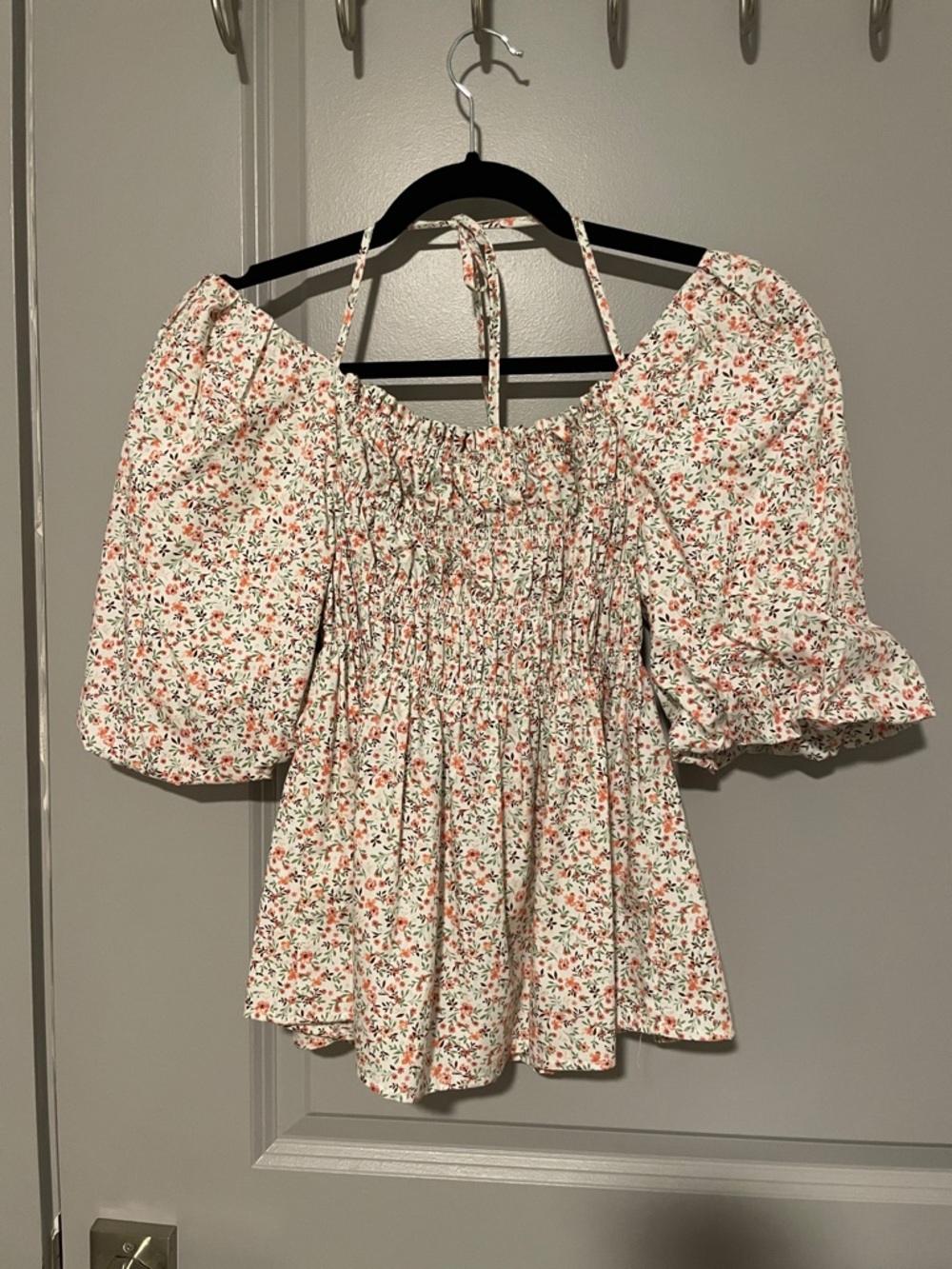 Smocked Floral Puff-Sleeve Peasant Top - White with Coral & Green